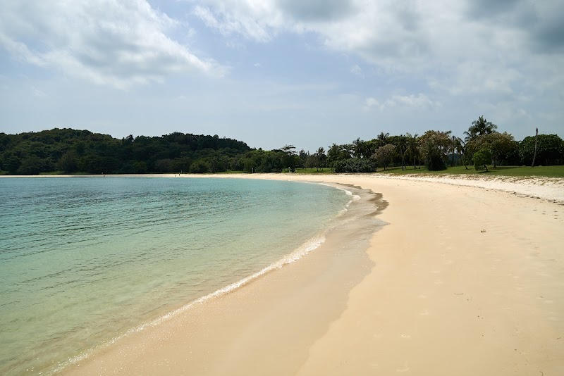 Lazarus Island Beach