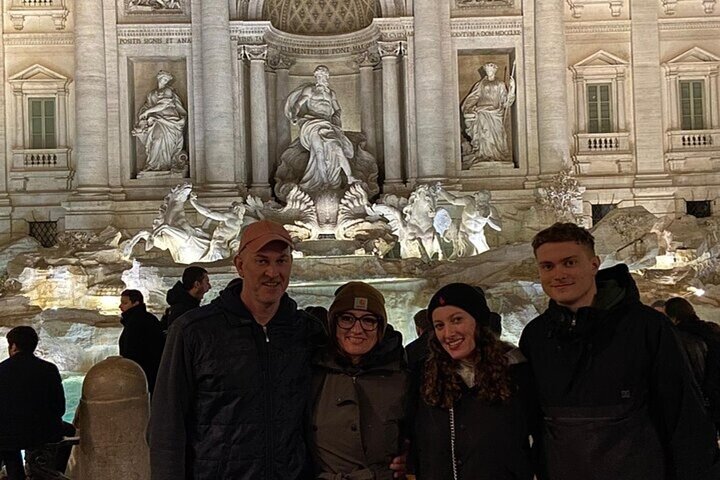 Rome Squares & Fountains Walking Tour With A Guide
